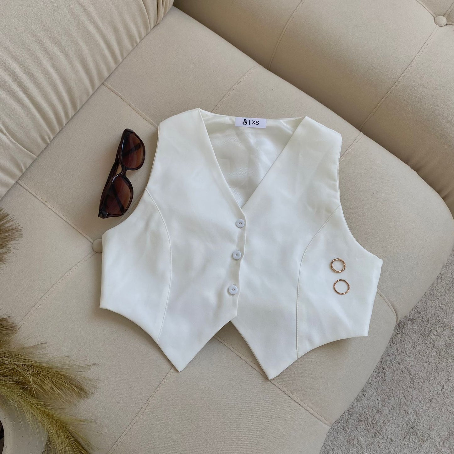 SET CHALECO Y PANTALON BLANCO