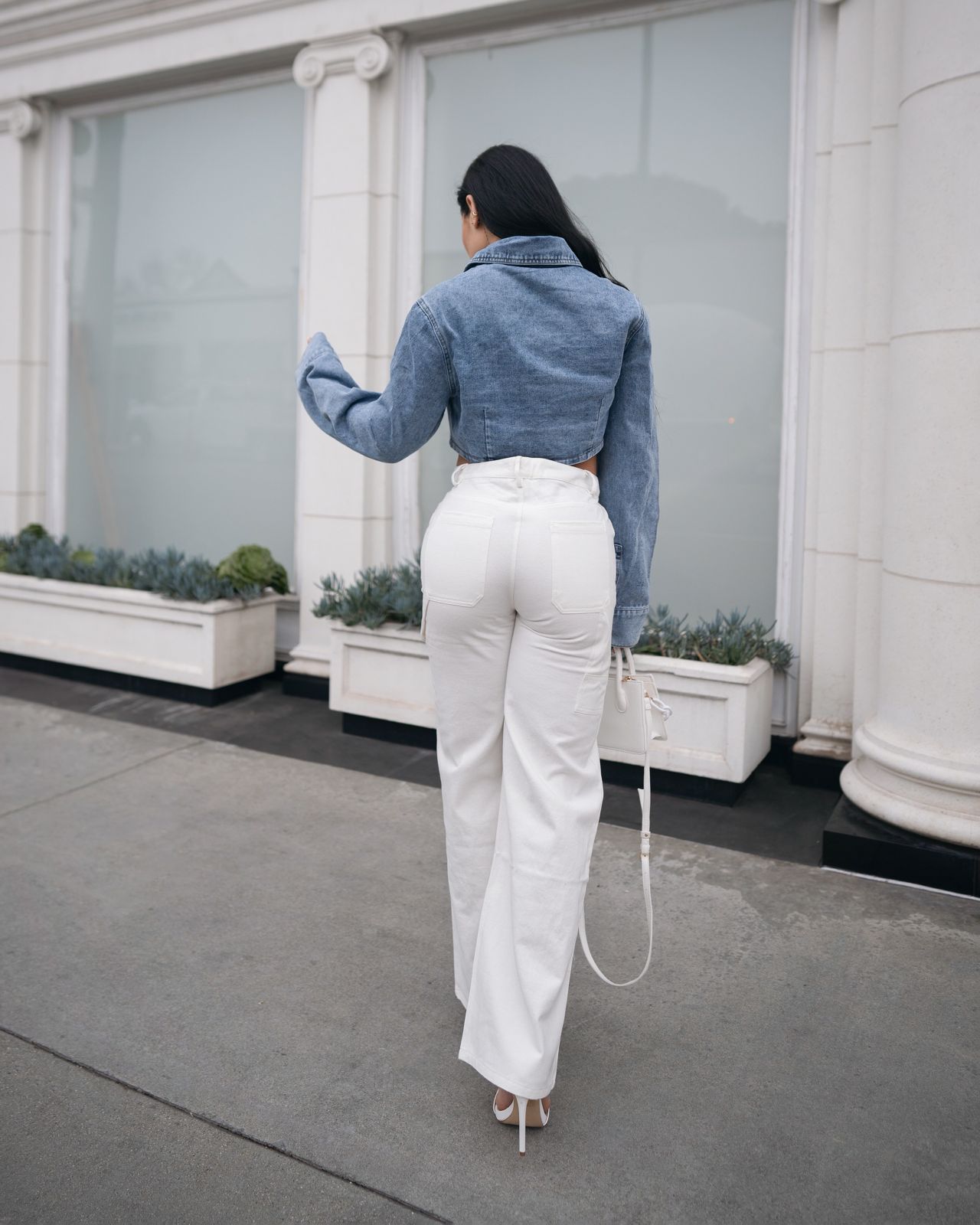 CHAQUETA CORTA AZUL