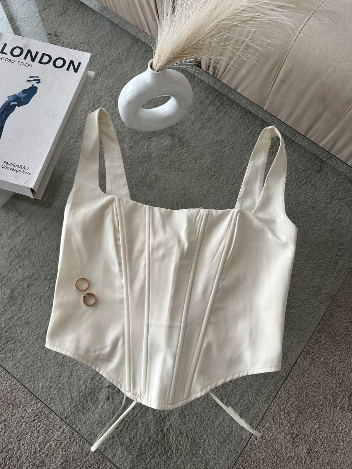 CORSET SATIN CREMA DE TIRAS