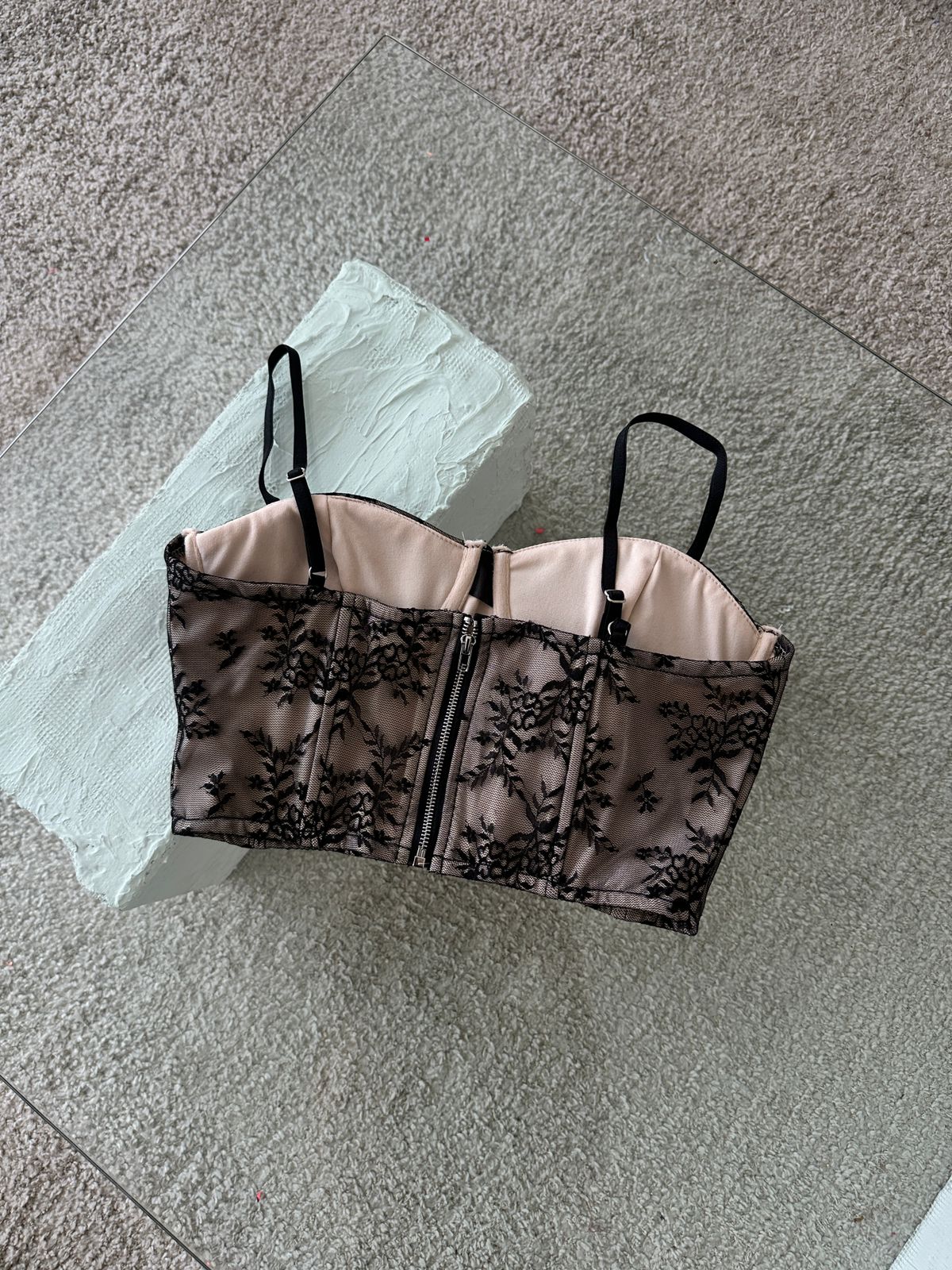 CORSET NEGRO FONDO NUDE ENCAJE