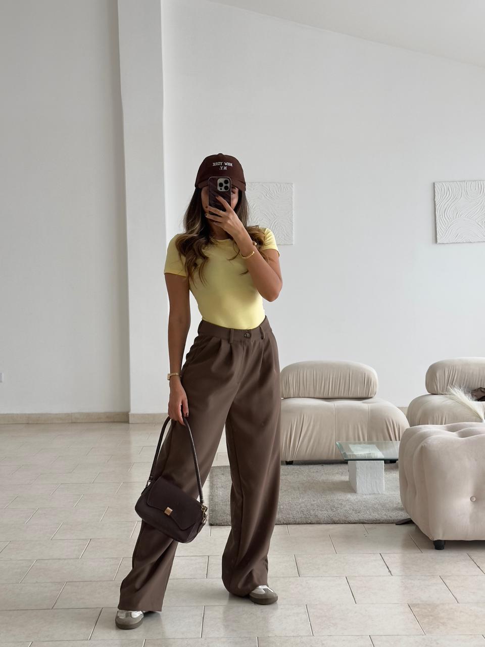 PANTALÓN EN TELA MOCHA