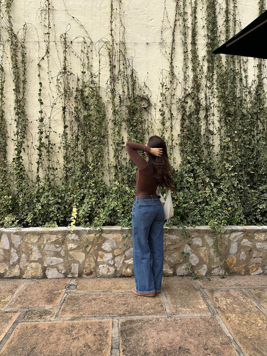 JEAN TIRO BAJO RIGIDO TONO MEDIO