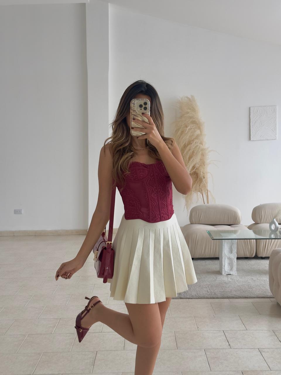 FALDA TEJIDA CREMA DE PRENSES