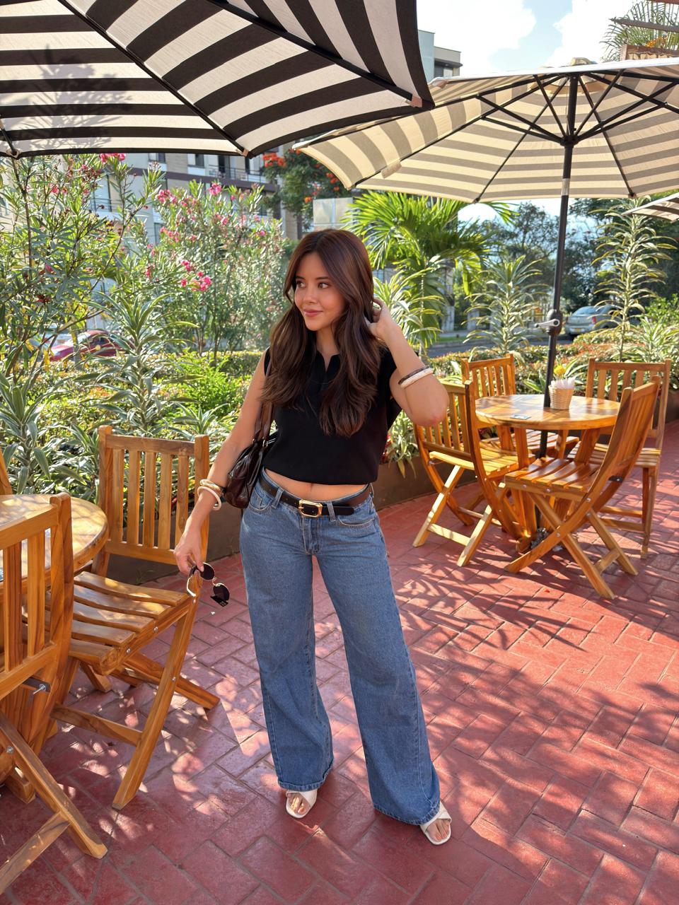 CHALECO TEJIDO NEGRO MANGA SIZA