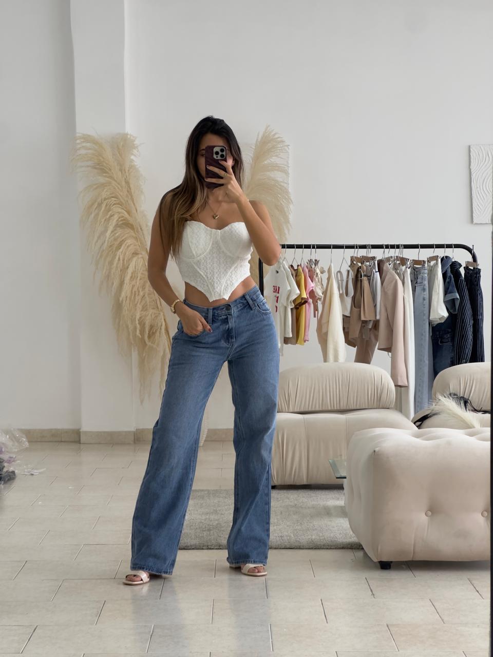 CORSET BLANCO CORRUGADO CON COPAS