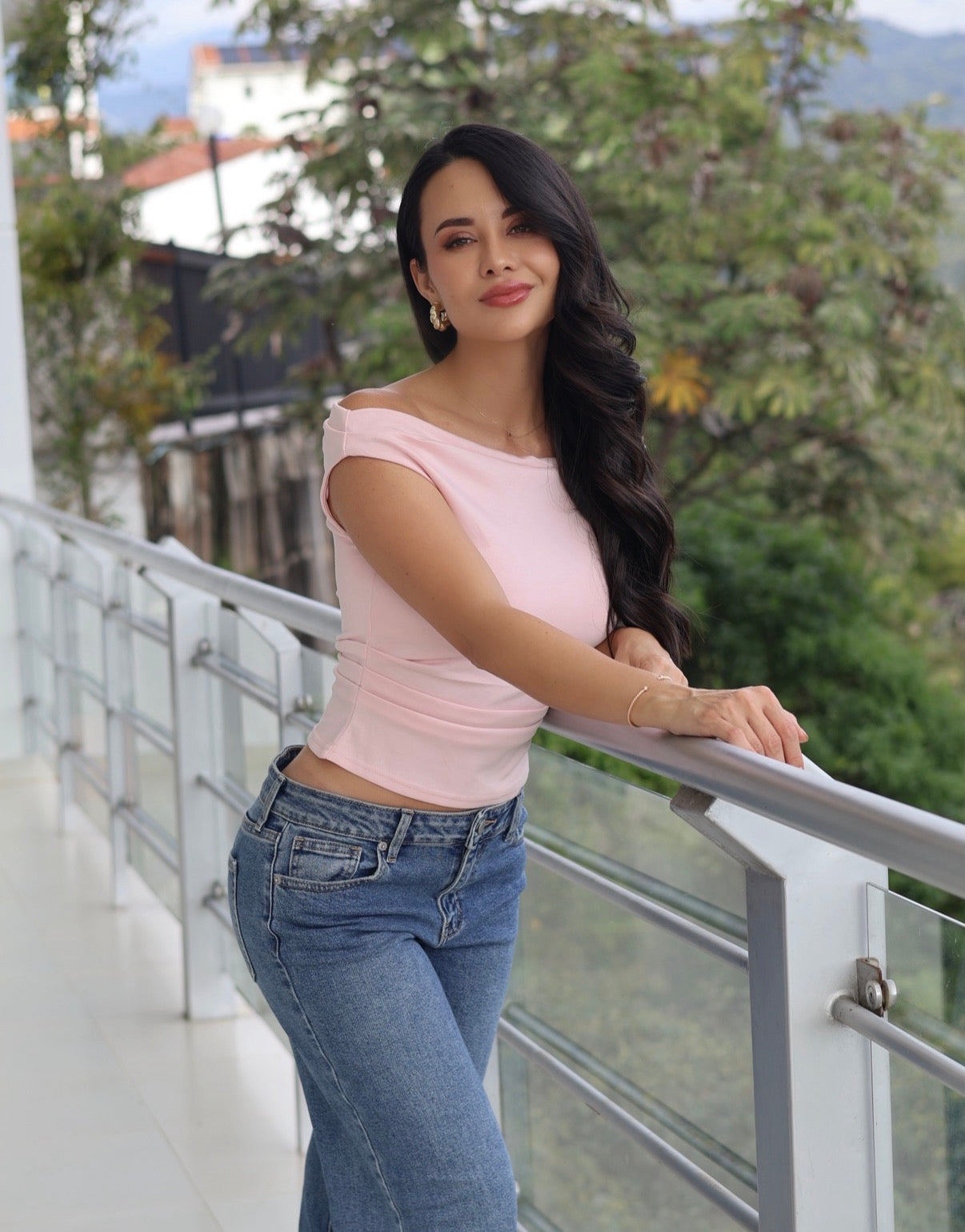 BLUSA ROSA CUELLO BANDEJA EN TELA DOBLE