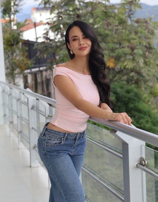 BLUSA ROSA CUELLO BANDEJA EN TELA DOBLE
