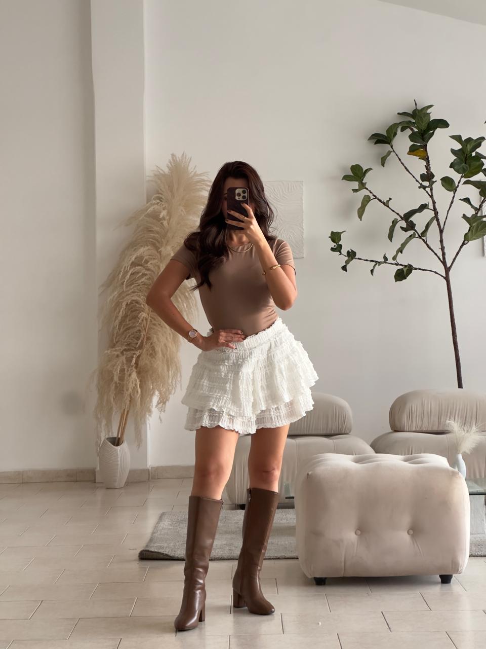 FALDA SHORT BLANCA EN BLONDA BOLEROS