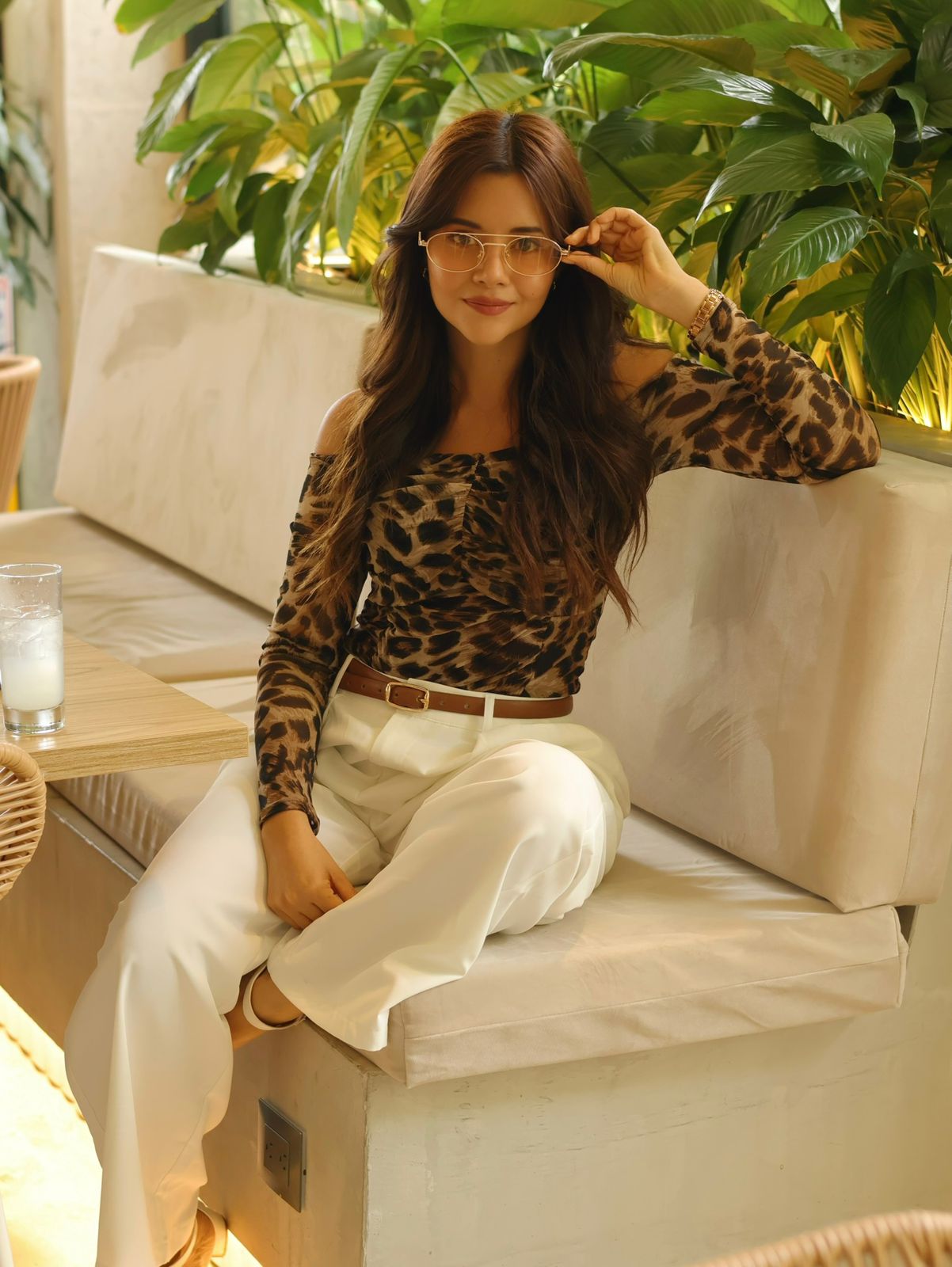 BLUSA MESH ANIMAL PRINT MANGA LARGA