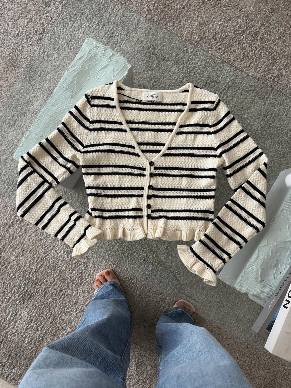 SWEATER TEJIDO BOLEROS BLANCO Y NEGRO