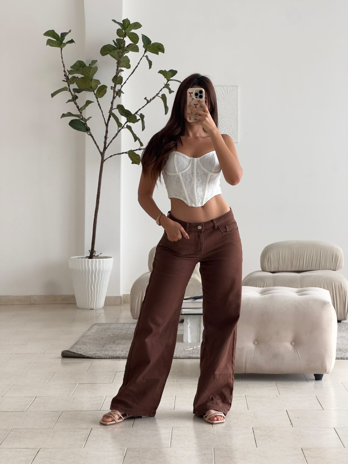 JEAN TIRO BAJO RIGIDO MOCHA