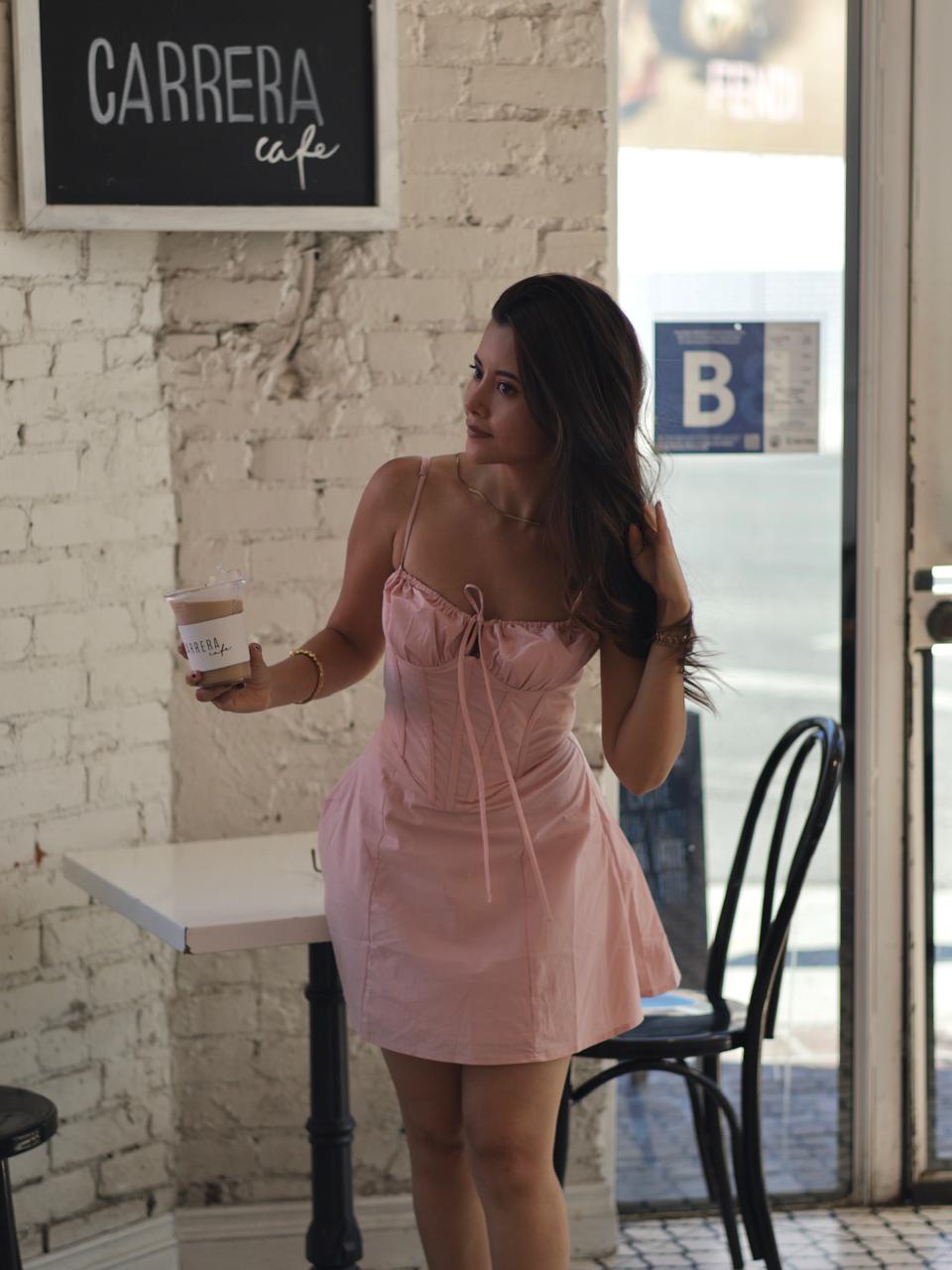 VESTIDO CORSET ROSA DE TIRAS