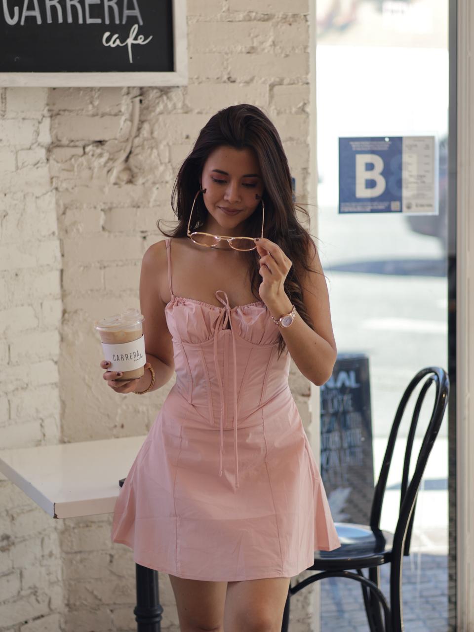 VESTIDO CORSET ROSA DE TIRAS