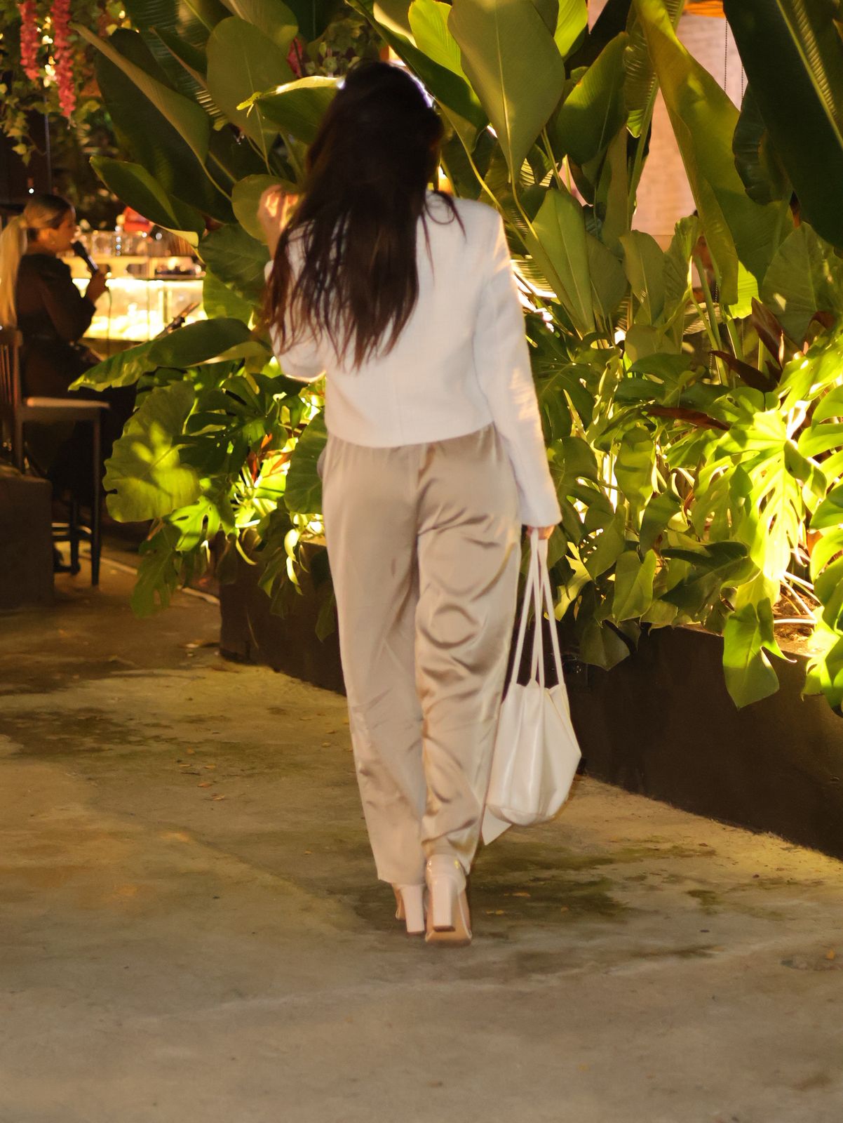 PANTALON SATINADO DORADO