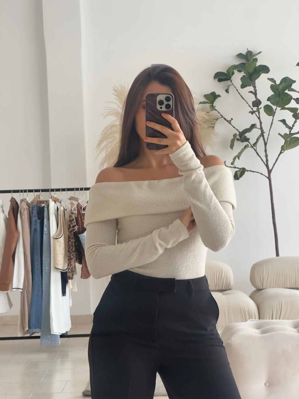 PANTALÓN EN TELA NEGRO