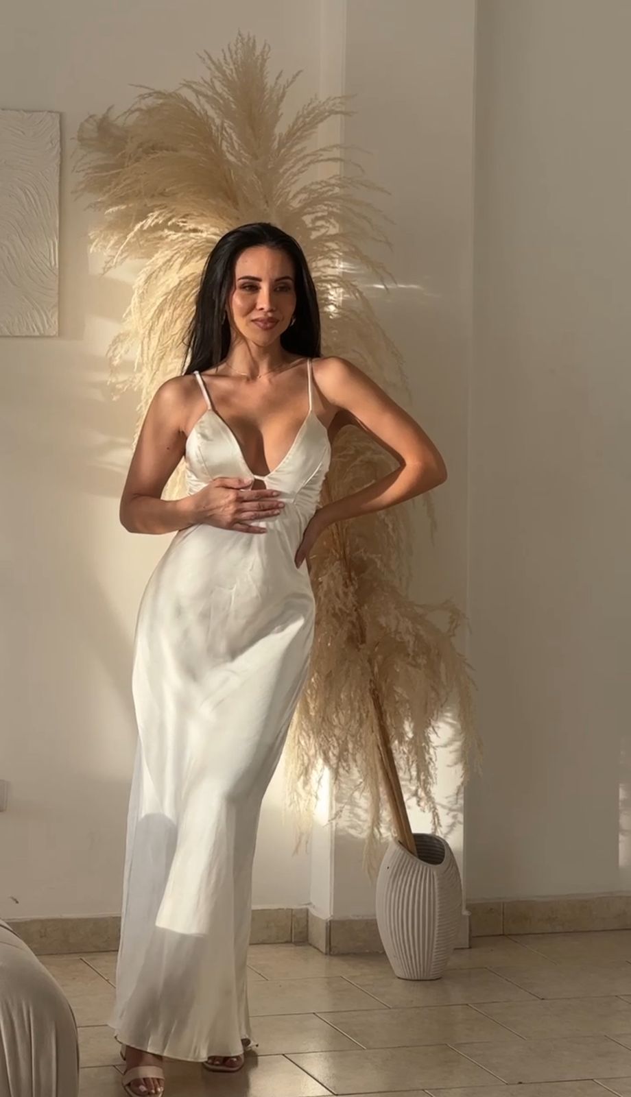 VESTIDO CHAMPAÑA LARGO SATINADO