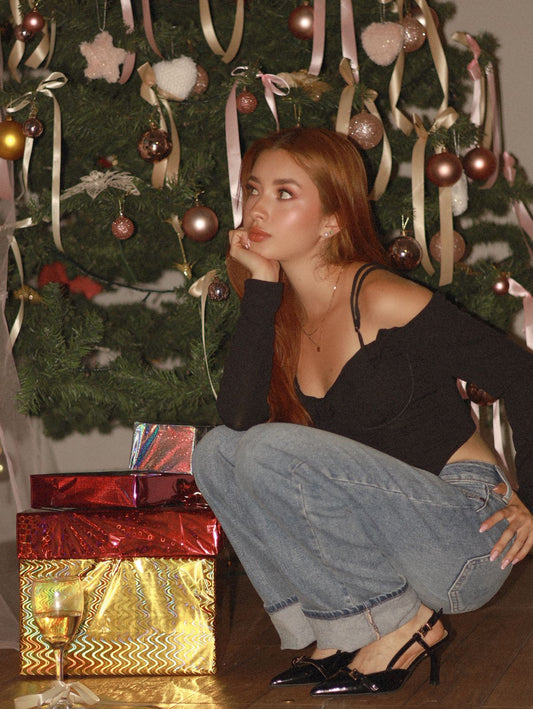 CORSET NEGRO DE TIRAS CON MANGAS LARGAS