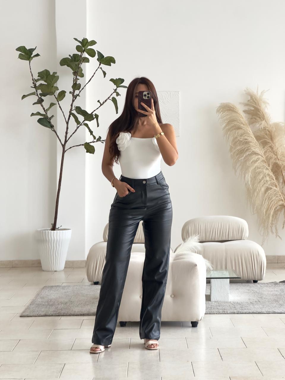 PANTALON CUERINA MATE TIRO ALTO NEGRO