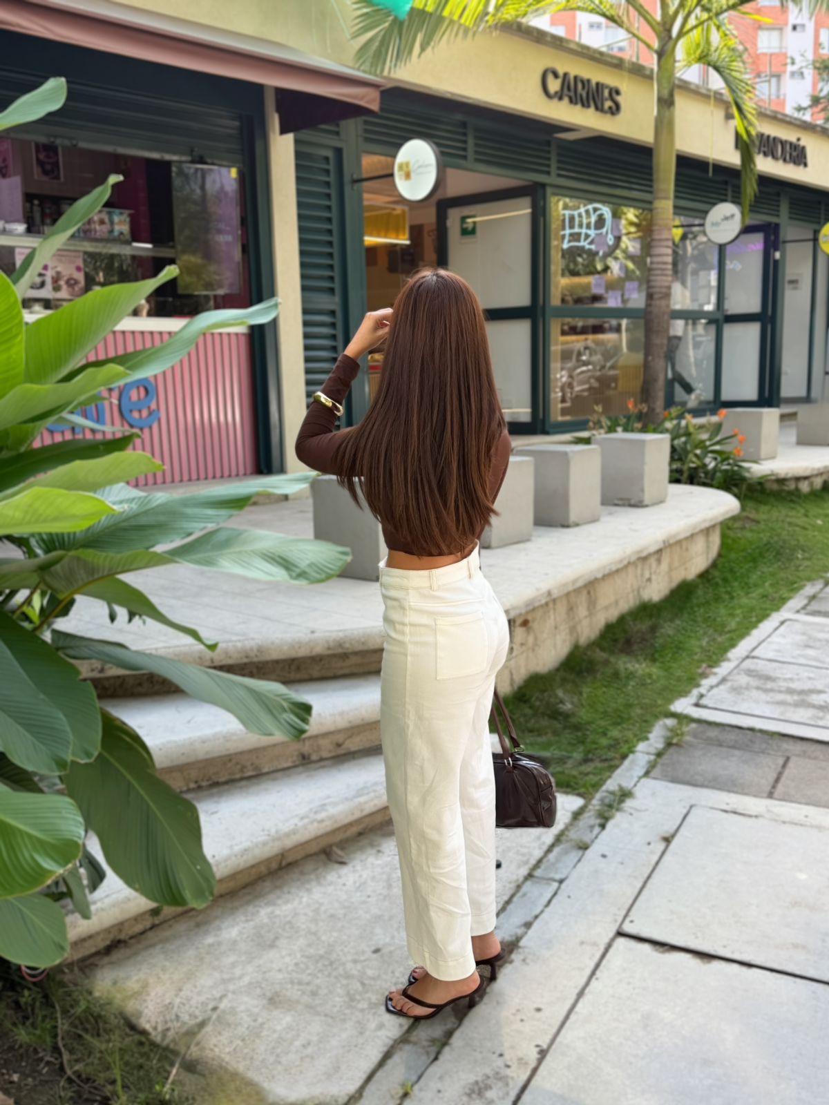PANTALON CULOTTE BLANCO COSTURAS CAFÉ