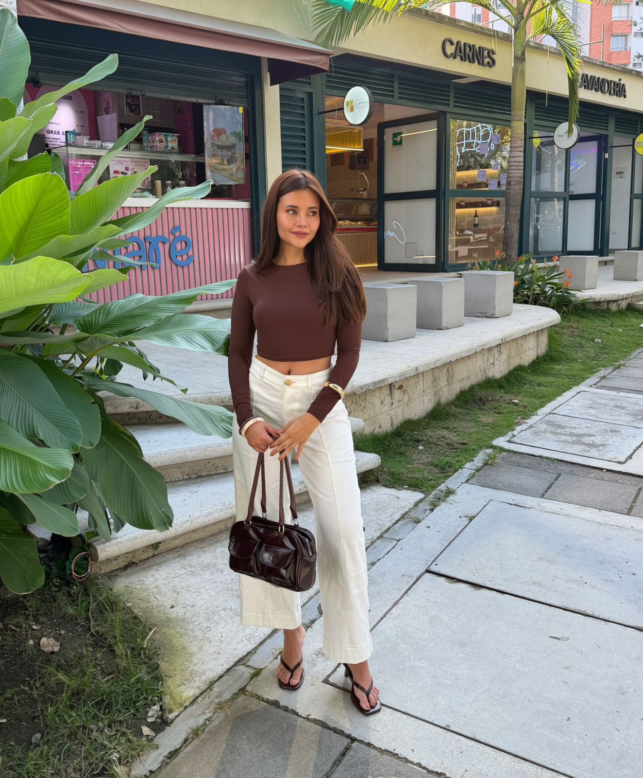 PANTALON CULOTTE BLANCO COSTURAS CAFÉ