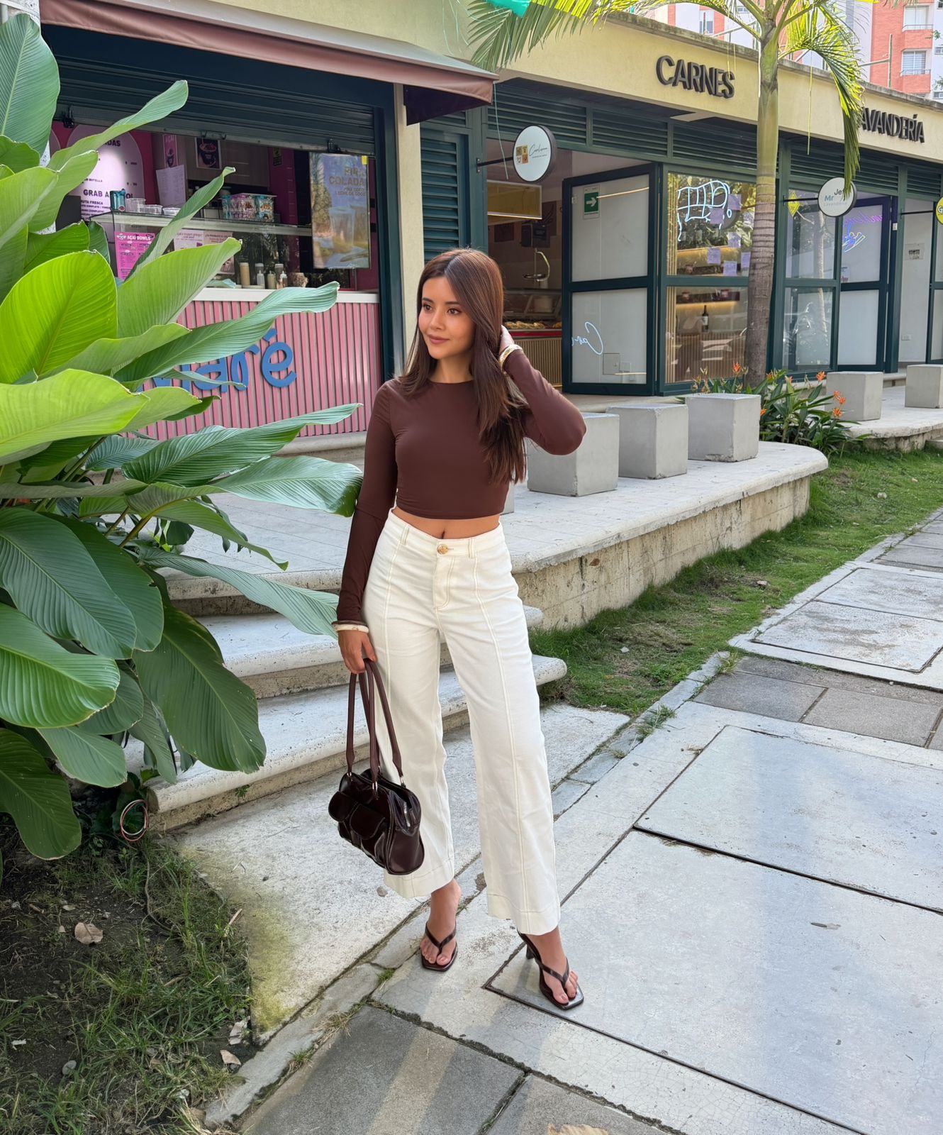 PANTALON CULOTTE BLANCO COSTURAS CAFÉ