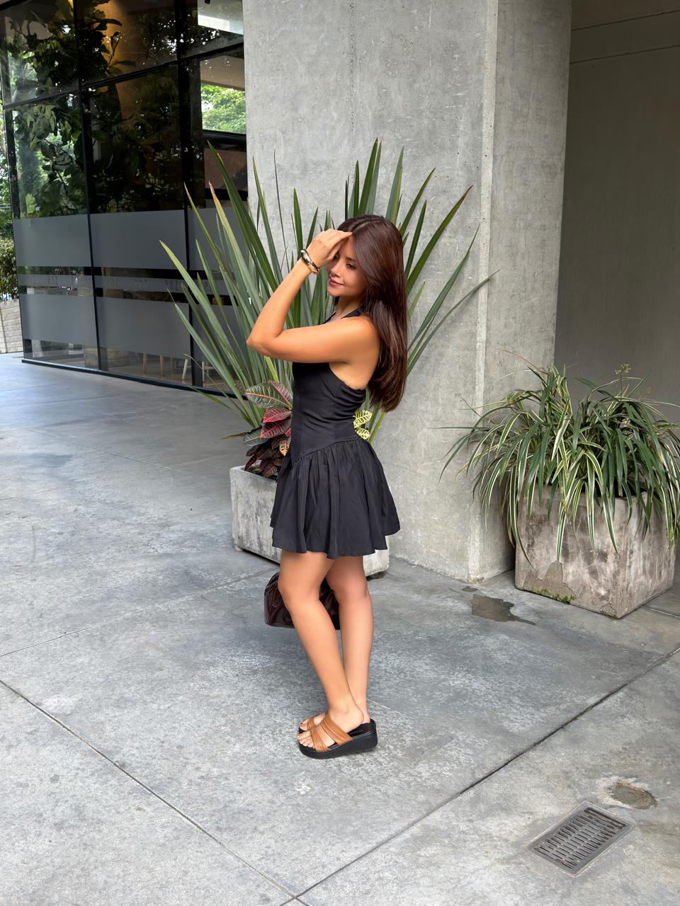 VESTIDO CORSET CORTO NEGRO TIRA AL CUELLO