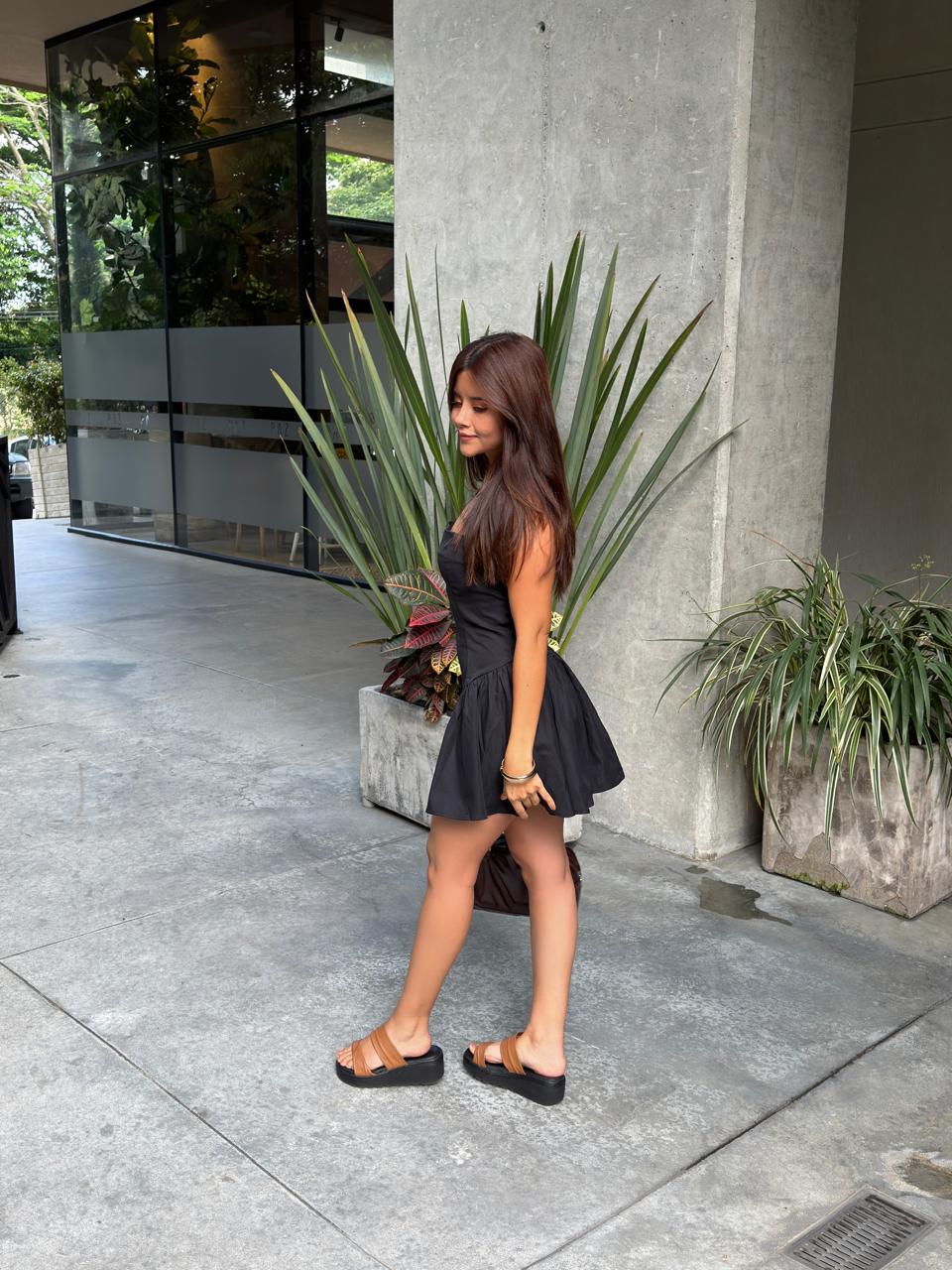 VESTIDO CORSET CORTO NEGRO TIRA AL CUELLO
