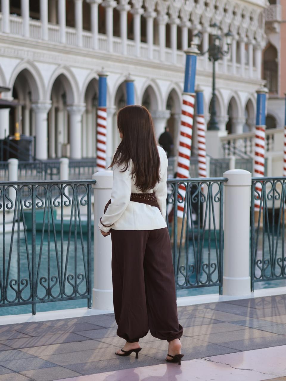 BLAZER CREMA UN BOTON