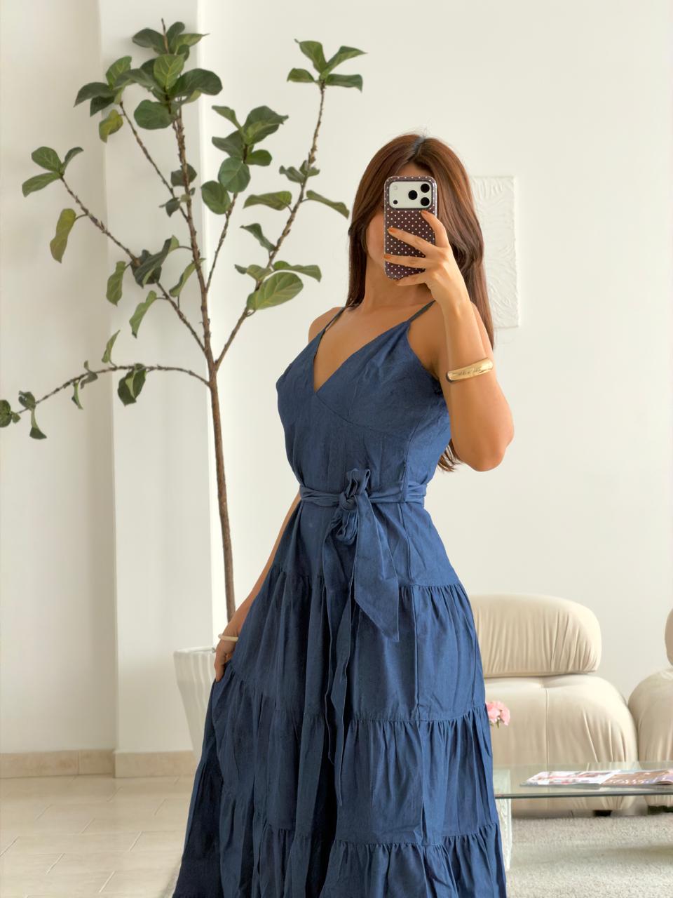VESTIDO DENIM LARGO CON CINTURÓN