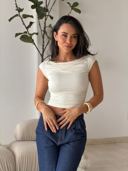 BLUSA EN TELA DOBLE PLIEGUES CREMA