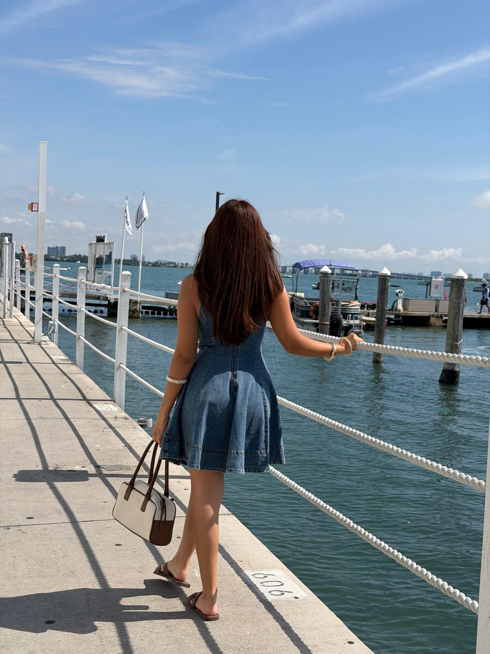 VESTIDO CORTO DENIM CORTE A