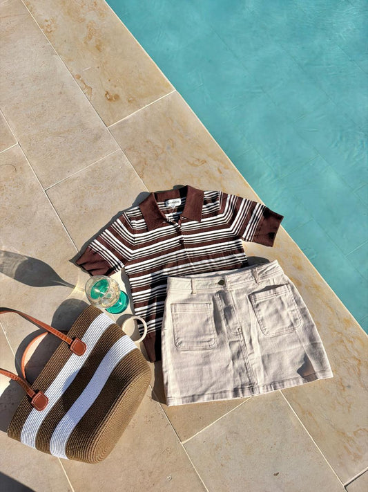 BLUSA POLO TEJIDA RAYAS CAFÉ Y BLANCO