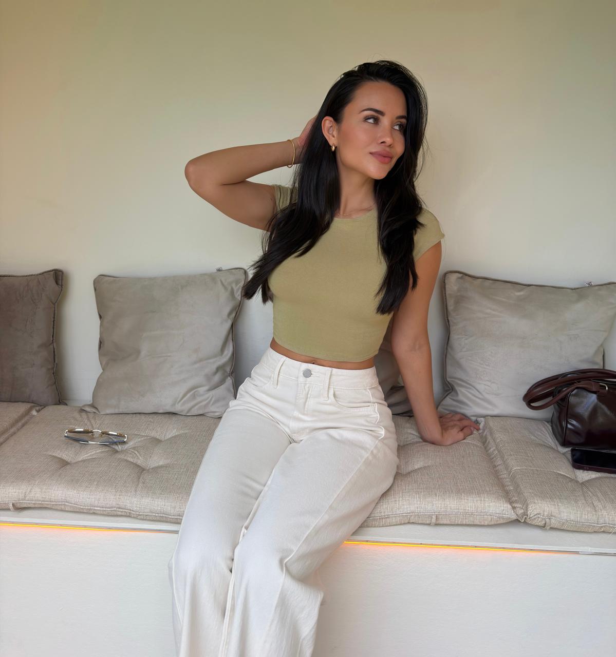 CROP TOP BÁSICO MANGA CORTA VERDE PISTACHO