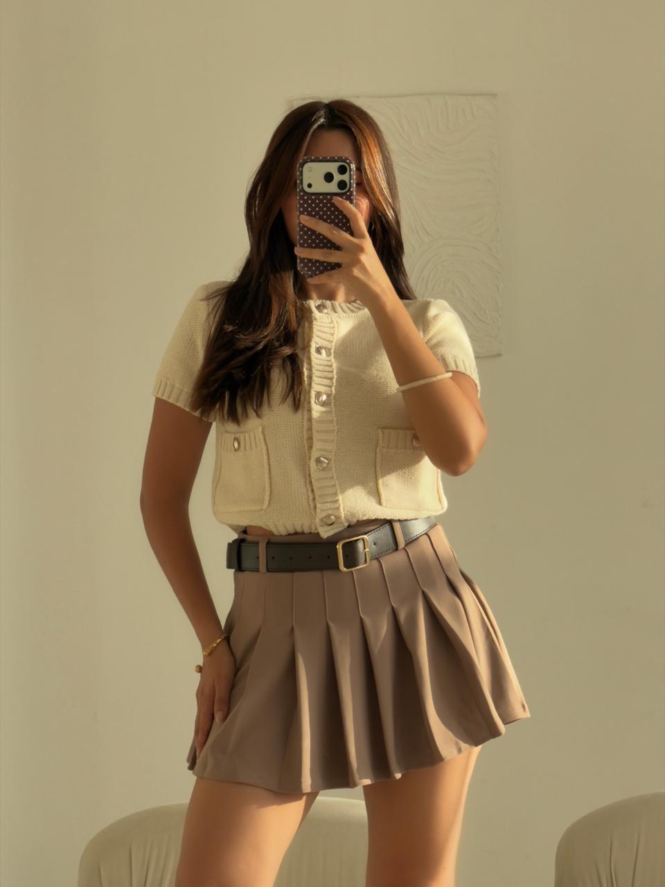 FALDA SHORT EN TELA SUAVE DE PRENSES TAUPE