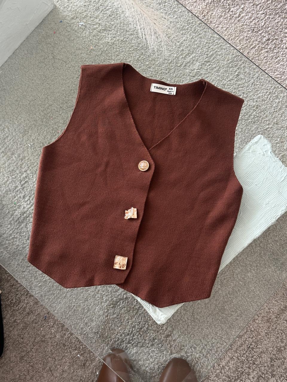 BLUSA CHALECO TEJIDA CORTA MOCHA