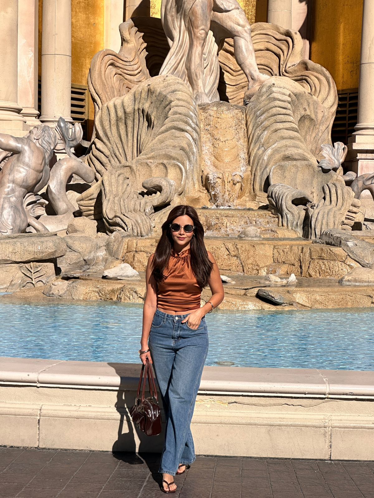 BLUSA EN SEDA MOCHA AMARRE CUELLO Y ESPALDA