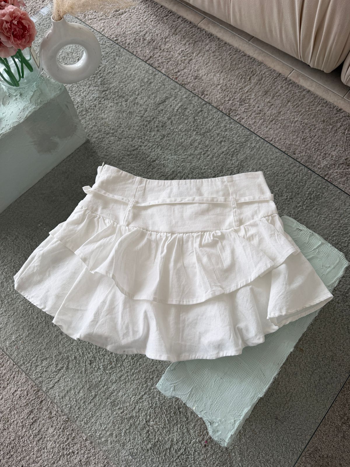 FALDA SHORT BLANCA EN LINO BOLEROS